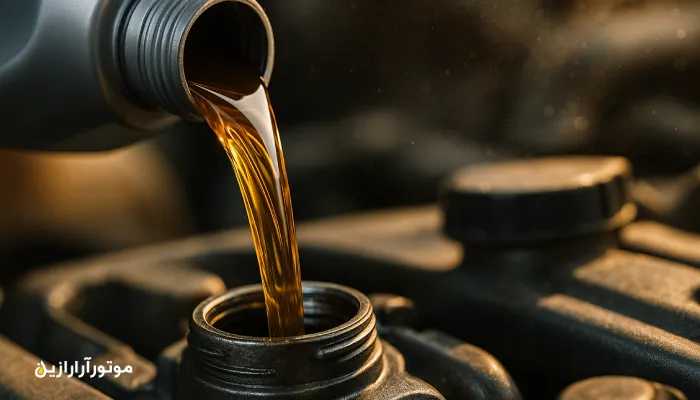 قیمت روغن موتور در راور ۱۴۰۴ – کلوزآپ ریزش 15W-40 در موتور دیزلی برای اتوسرویسهای راور