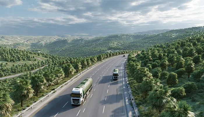 عبور تانکرهای حمل روغن صنعتی در ساری از جاده‌های سرسبز شمال کشور برای تأمین صنایع