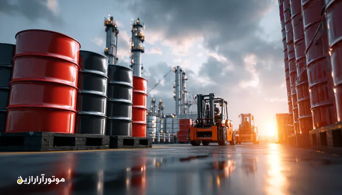 انبار پخش عمده روغن صنعتی موتورازین در عسلویه با بشکههای صنعتی و تجهیزات بارگیری. روغن صنعتی عسلویه