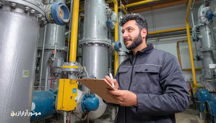 اتاق کمپرسور اسکرو در پارس جنوبی با سپراتور روغن و چک‌لیست نگهداری. روغن صنعتی کنگان