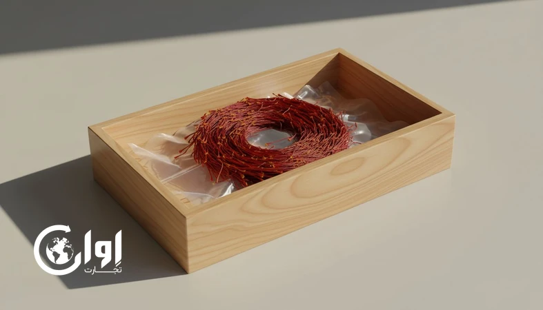 زعفران دخترپیچ تربت حیدریه در جعبه چوبی صادراتی با بسته داخلی وکیوم، مناسب خرید عمده و صادرات